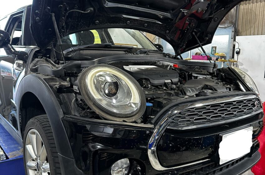 MINI/BMW動き出し注意